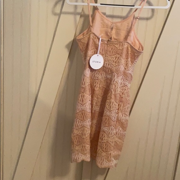 Storia Gorgeous little peach dress - Picture 4 of 5